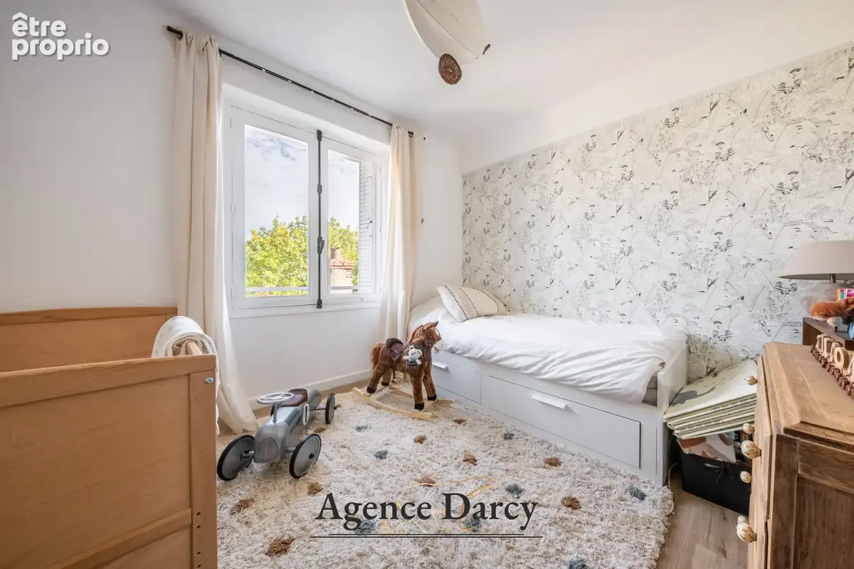 Appartement 5 pièces 3 chambres 103 m2 MONTCHAPET - photo 17