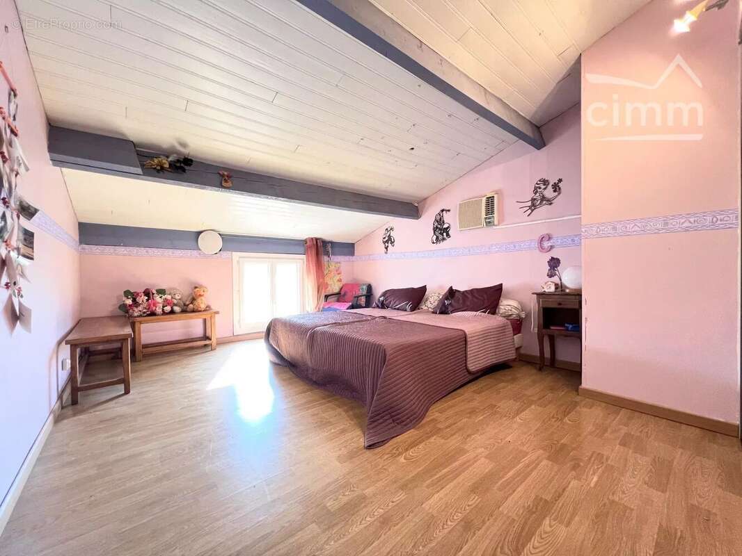 Maison à PORT-SAINT-LOUIS-DU-RHONE