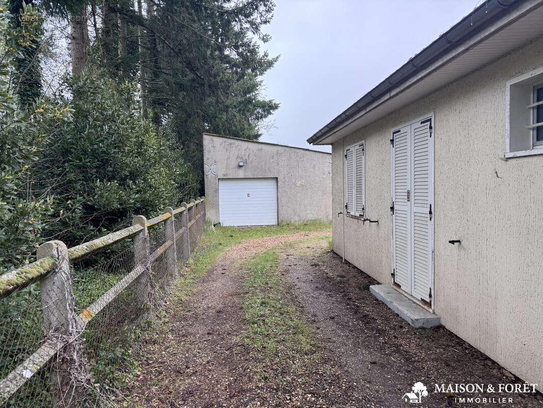 Maison à POILLY-LEZ-GIEN