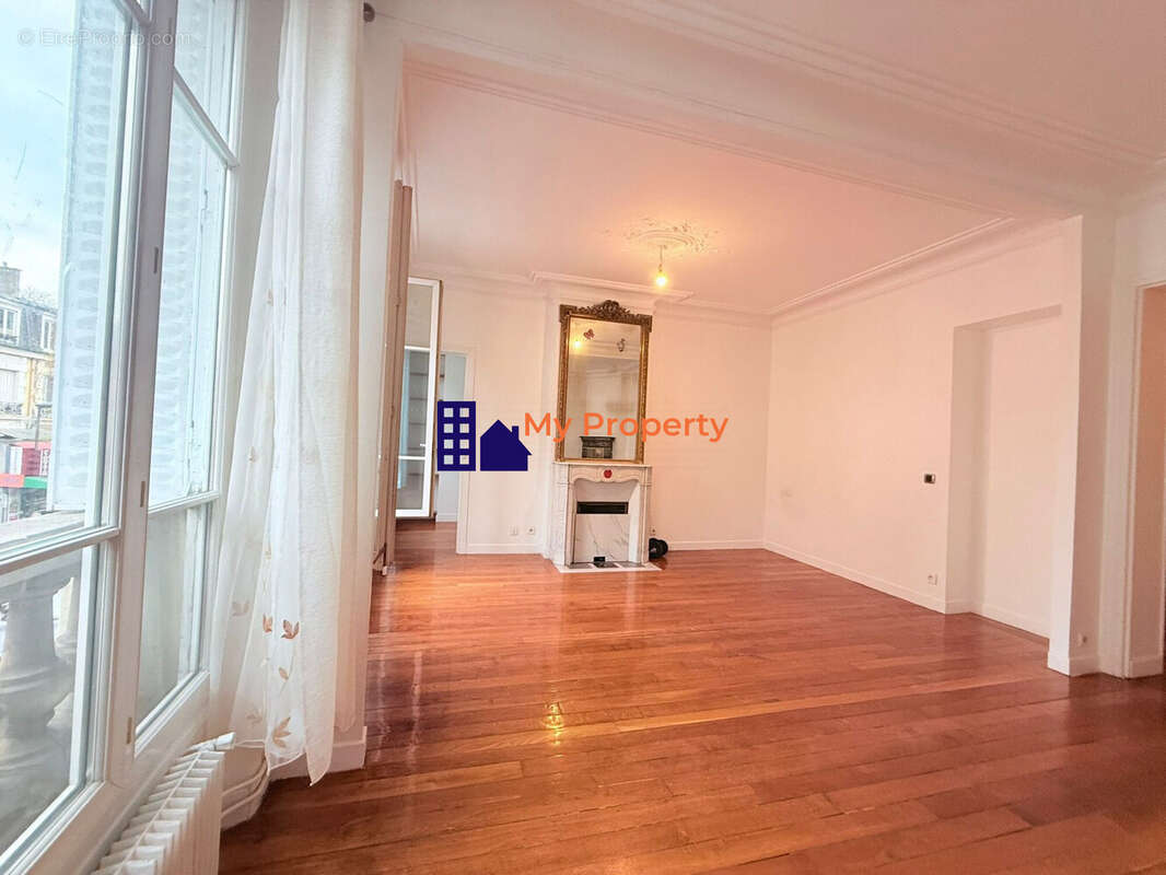 Appartement à HOUILLES