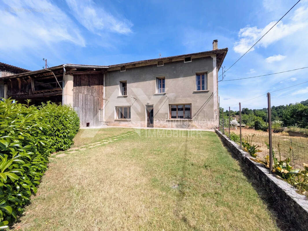 Maison à SAINT-BONNET-DE-CHAVAGNE