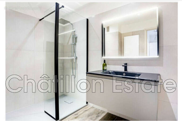 Appartement à LE CANNET