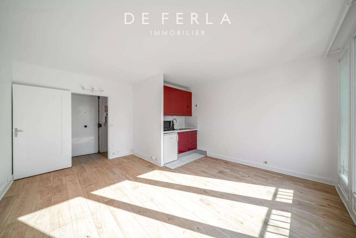 Appartement à PARIS-15E