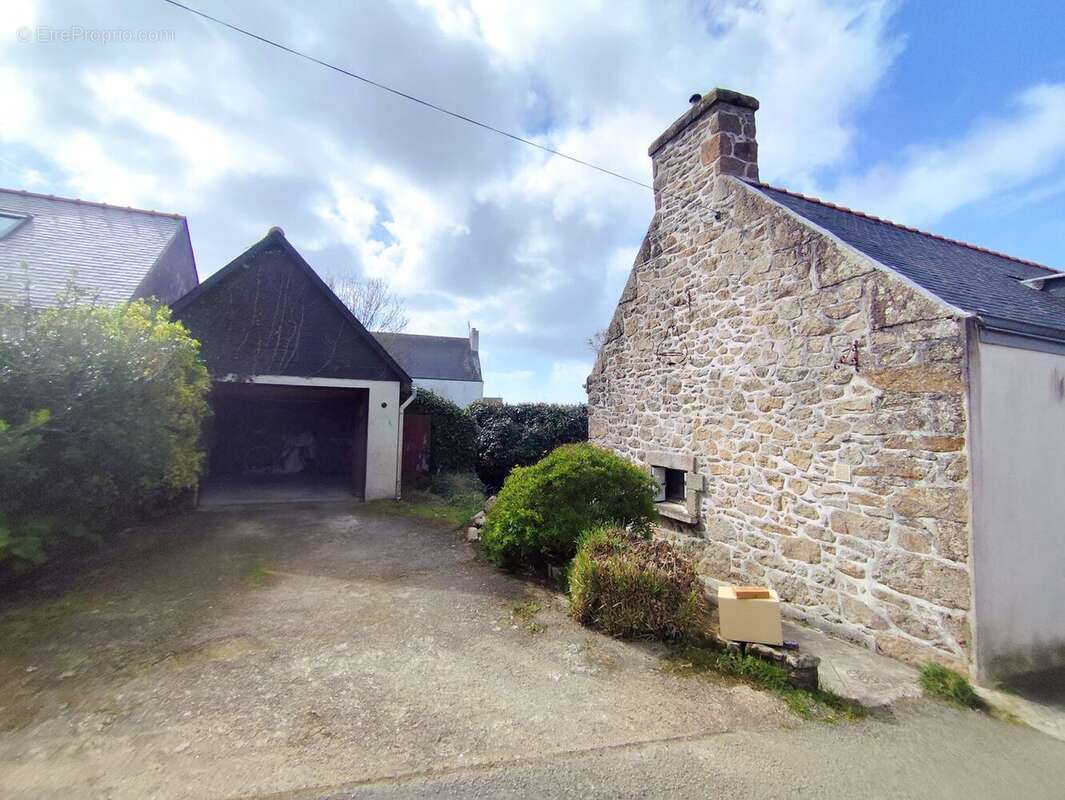 Maison à PLOUHINEC