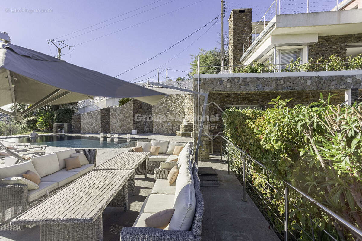 Maison à MANDELIEU-LA-NAPOULE