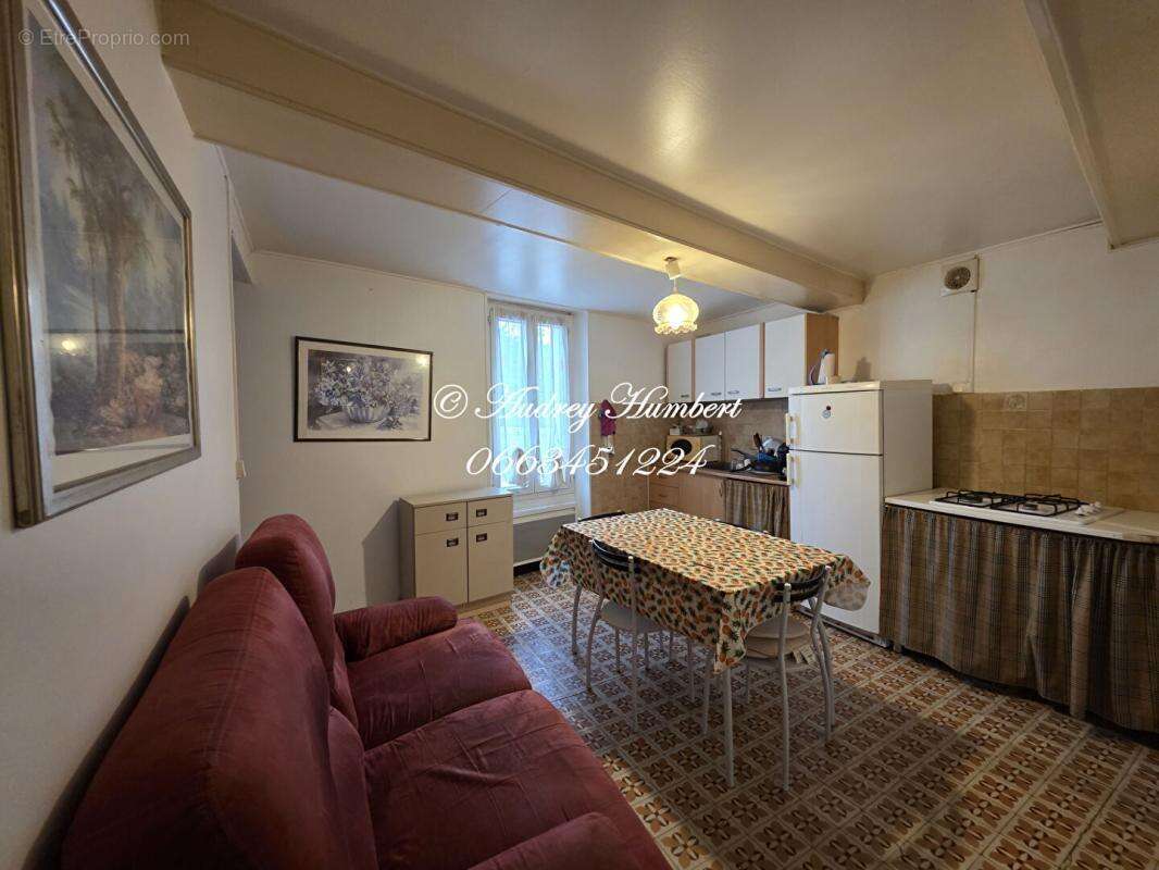 Appartement à LA BRILLANNE