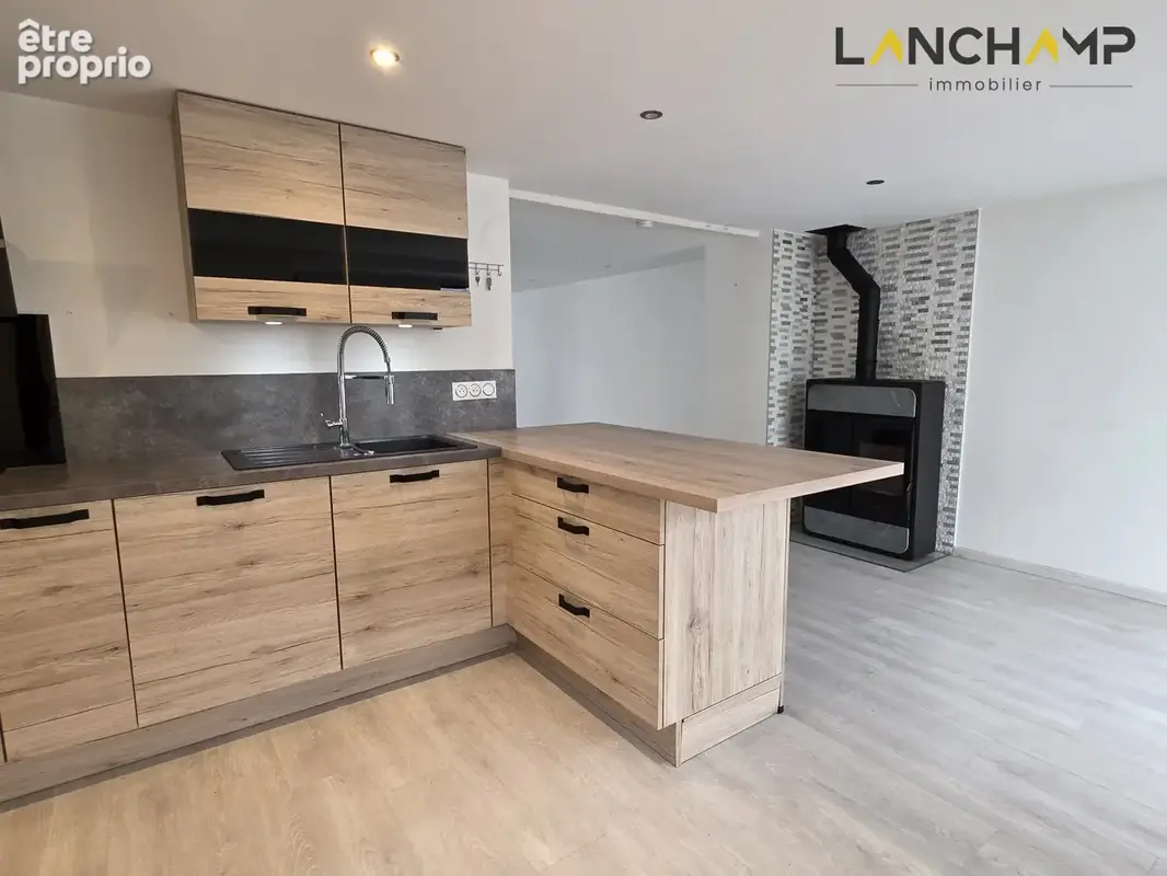 ANGLEFORT Maison de village avec studio indépendant et extérieurs - photo 3