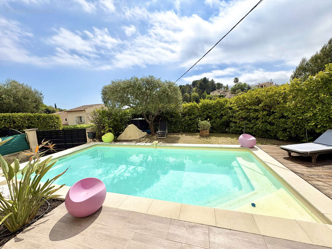 Maison à CAGNES-SUR-MER