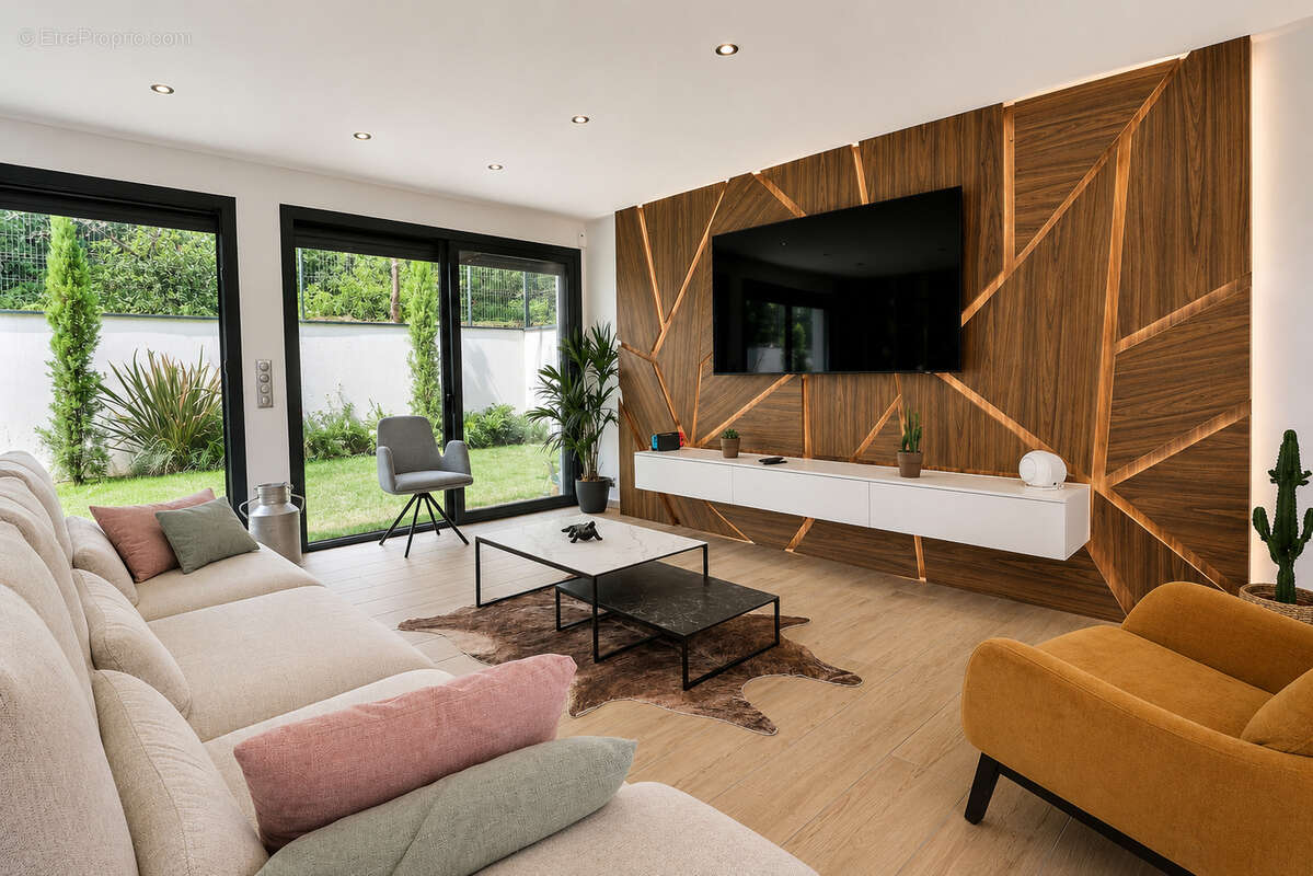 Maison à MAREIL-MARLY