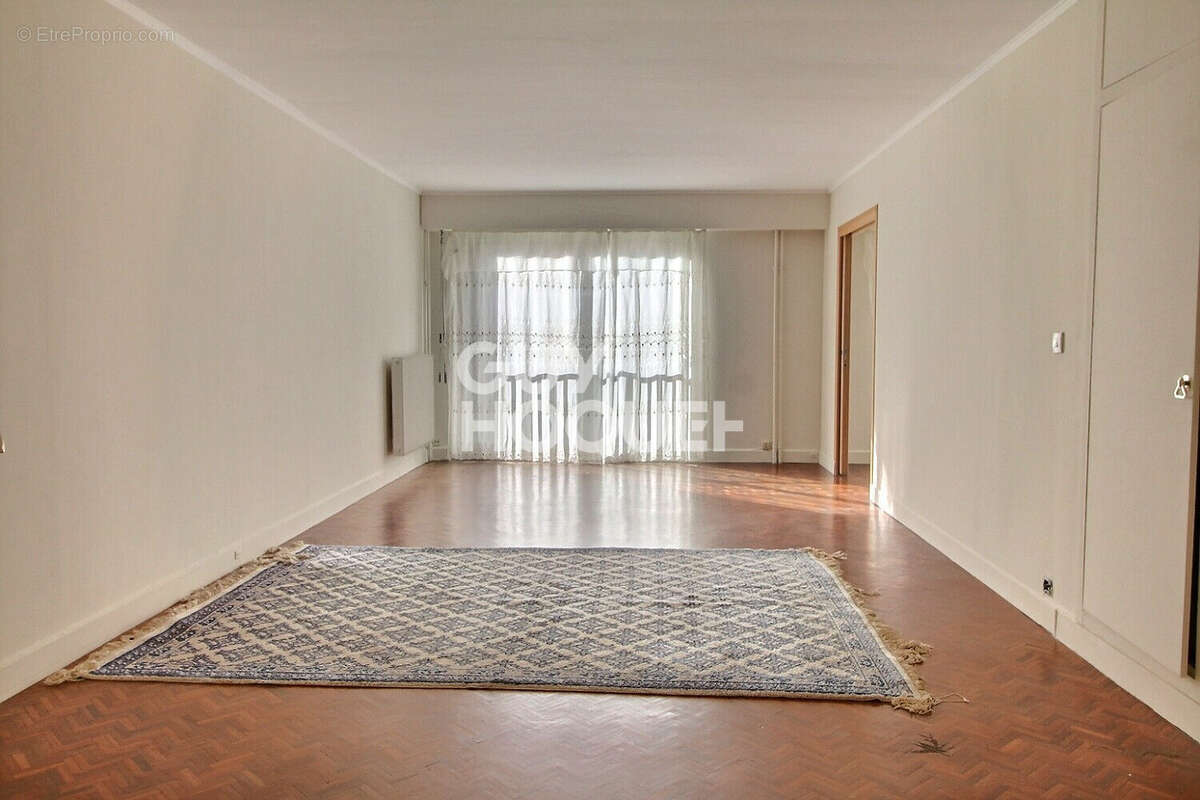Appartement à VERSAILLES