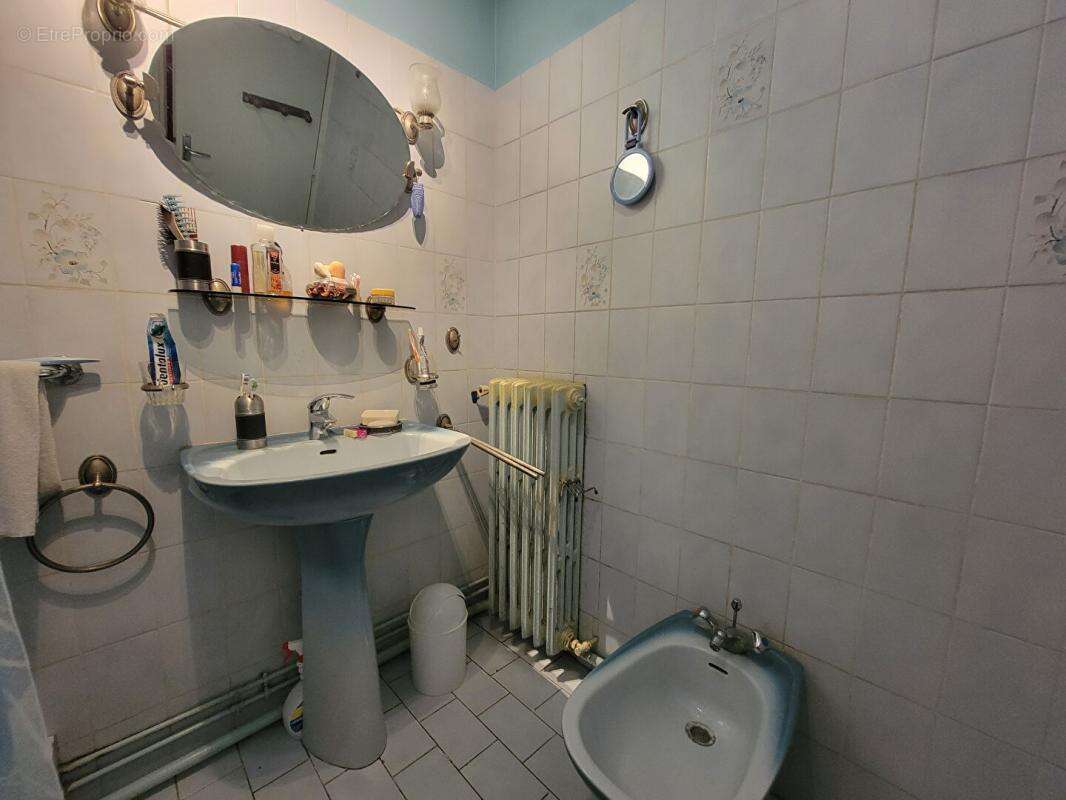 Maison à BETZ-LE-CHATEAU