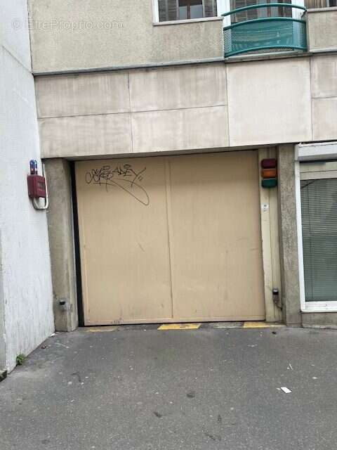 Parking à PARIS-13E