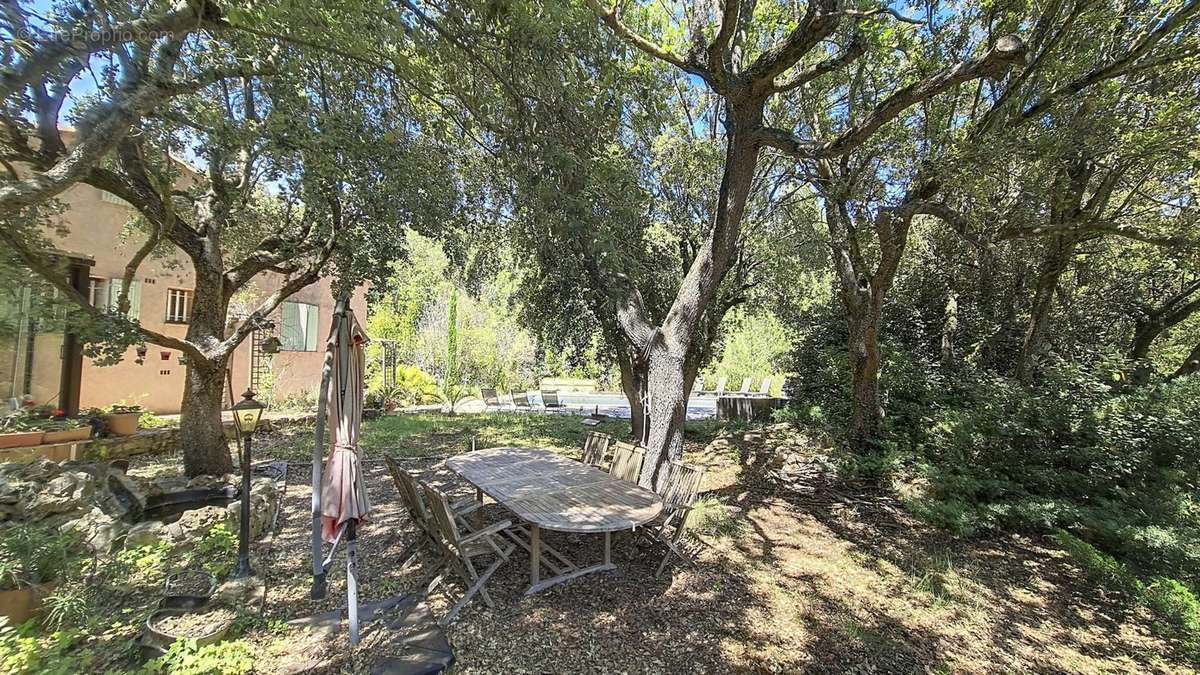 Maison à FIGANIERES