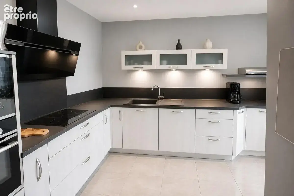 Maison de 6 pièces de 111 m² à Moulins-la-Marche - photo 5
