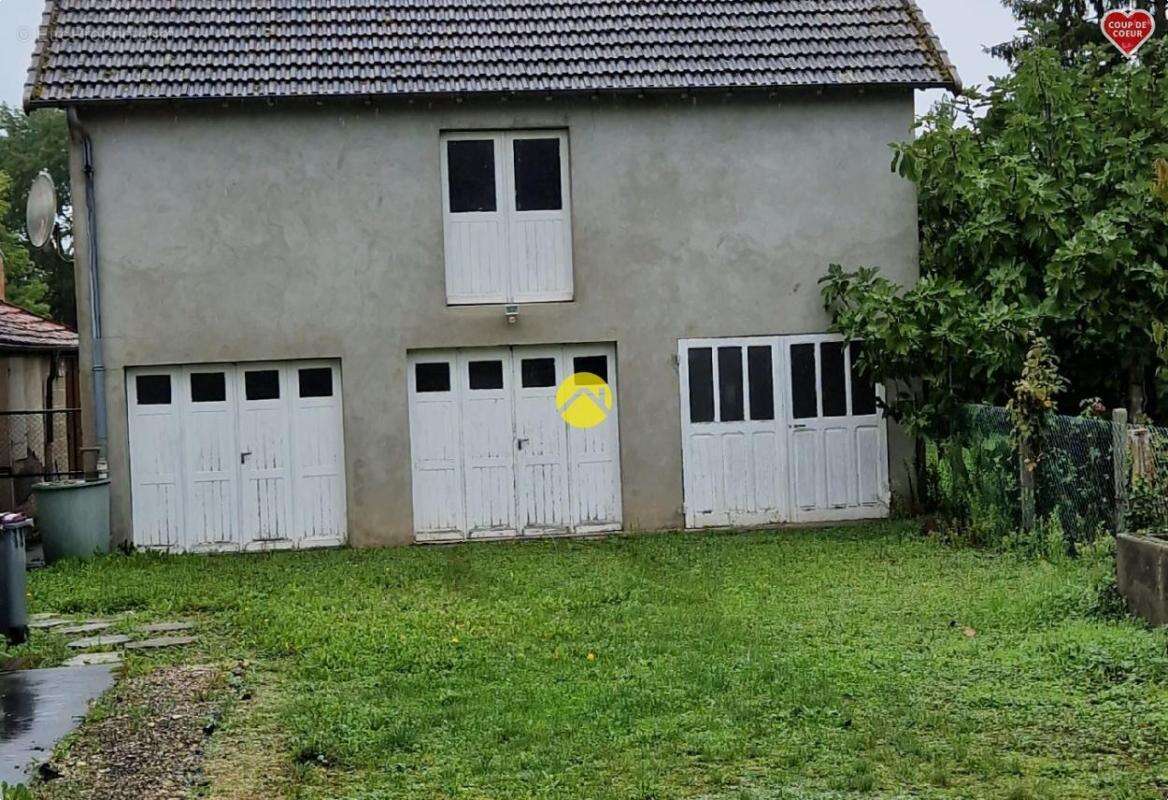 Maison à LA GUERCHE-SUR-L'AUBOIS