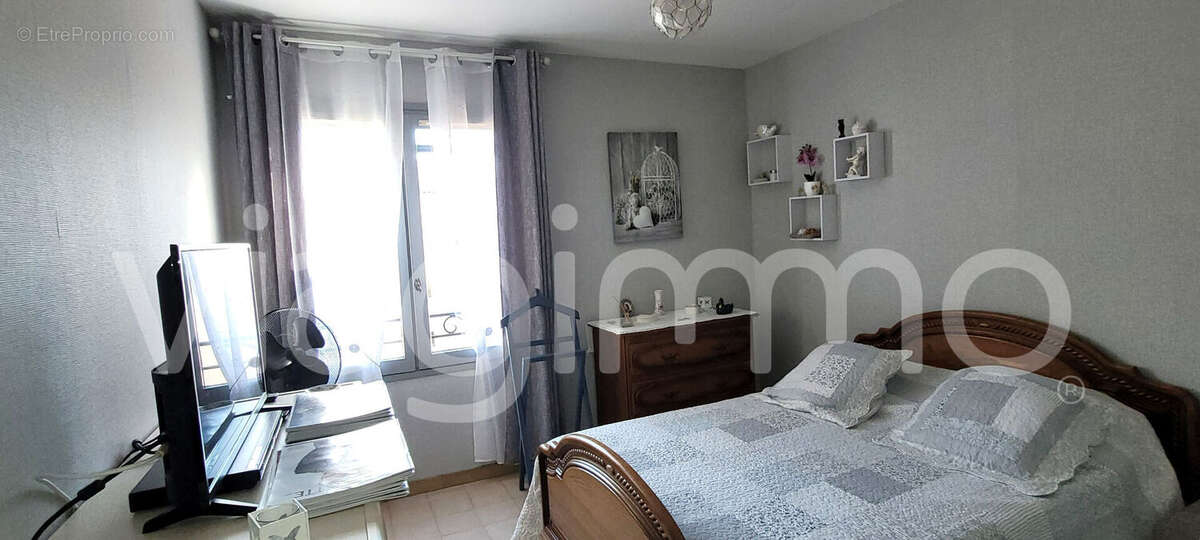 Appartement à VALLAURIS