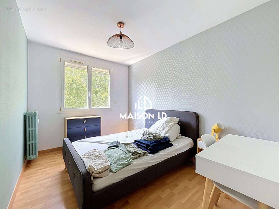 Appartement Herouville Saint Clair 5 pièce(s) 74 m2 - photo 2
