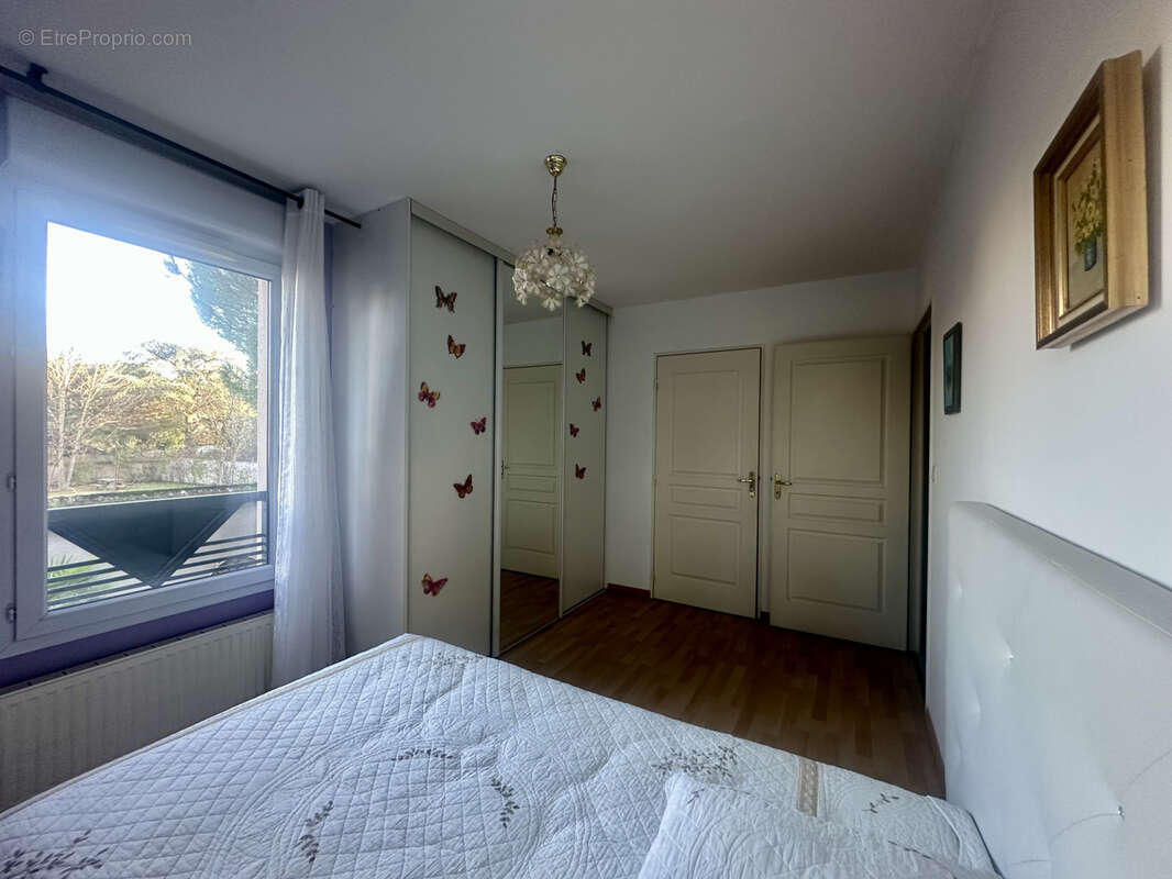 Appartement à MEYZIEU