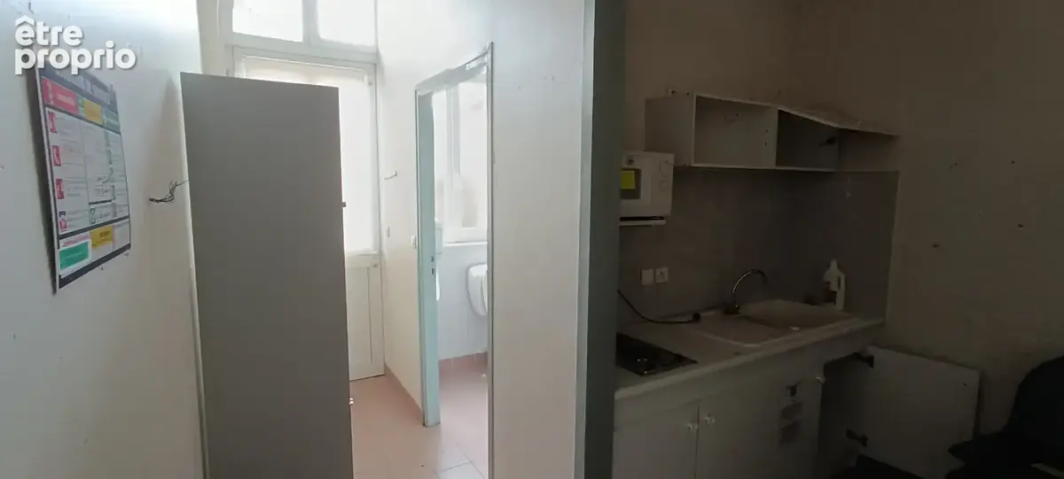 Ensemble Immobilier : Local Commercial (132 m2) + Logement Attenant (156 m2) - photo 3