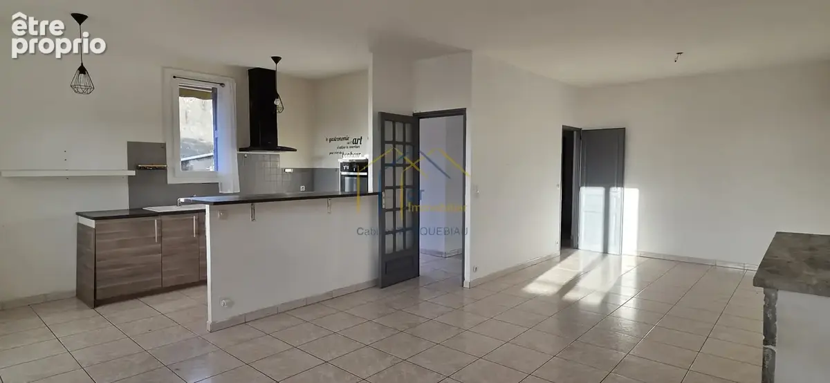 Appartement T3 avec grande terrasse - photo 2