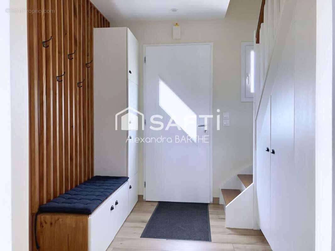 Maison 137 m² à Les Essarts  - photo 2