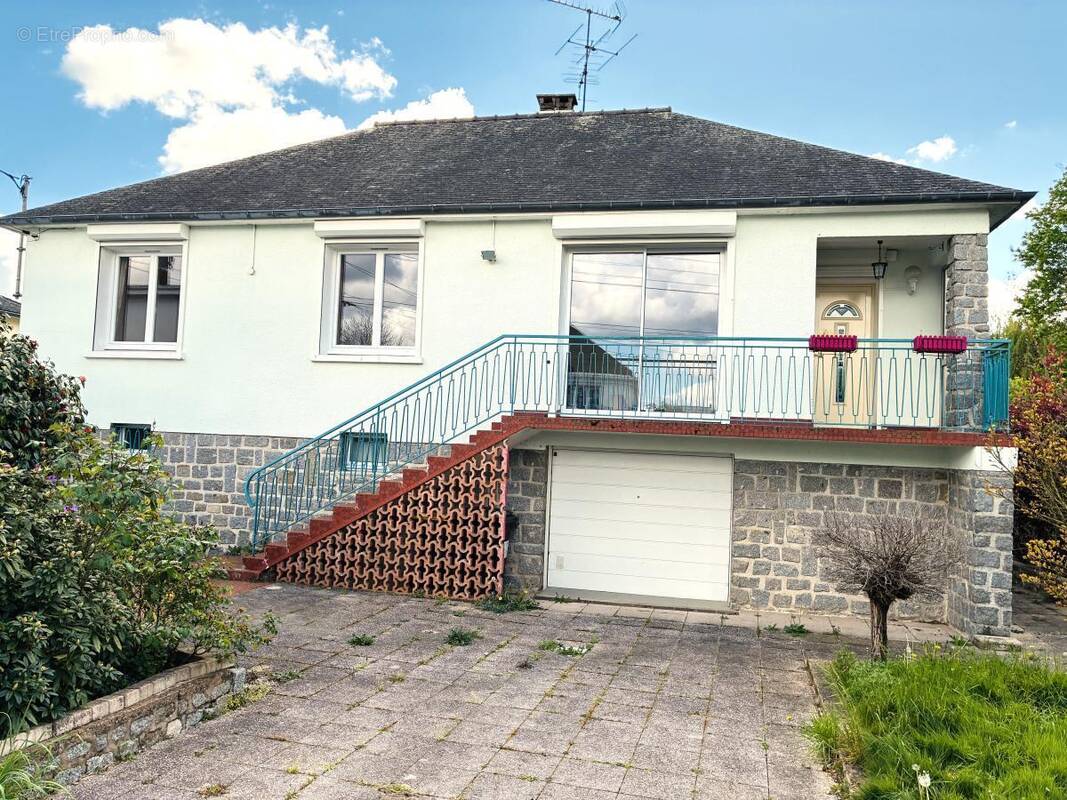 Maison à LAVAL