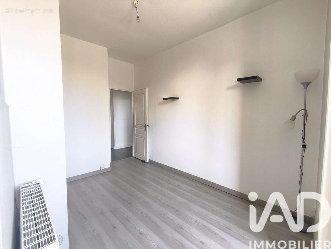 Photo 4 - Appartement à SAINT-GENEST-LERPT