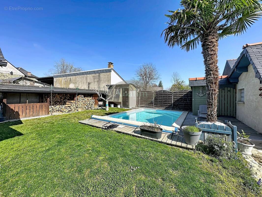 Maison à ARCIZAC-ADOUR