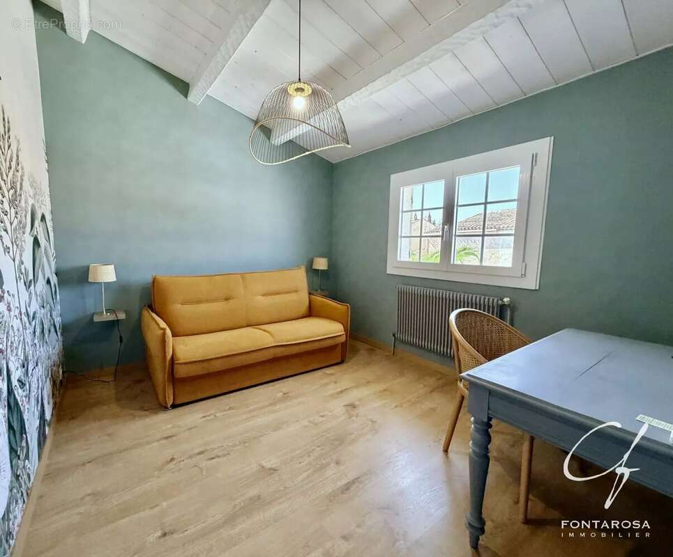 Maison familiale avec jardin et garage - photo 12