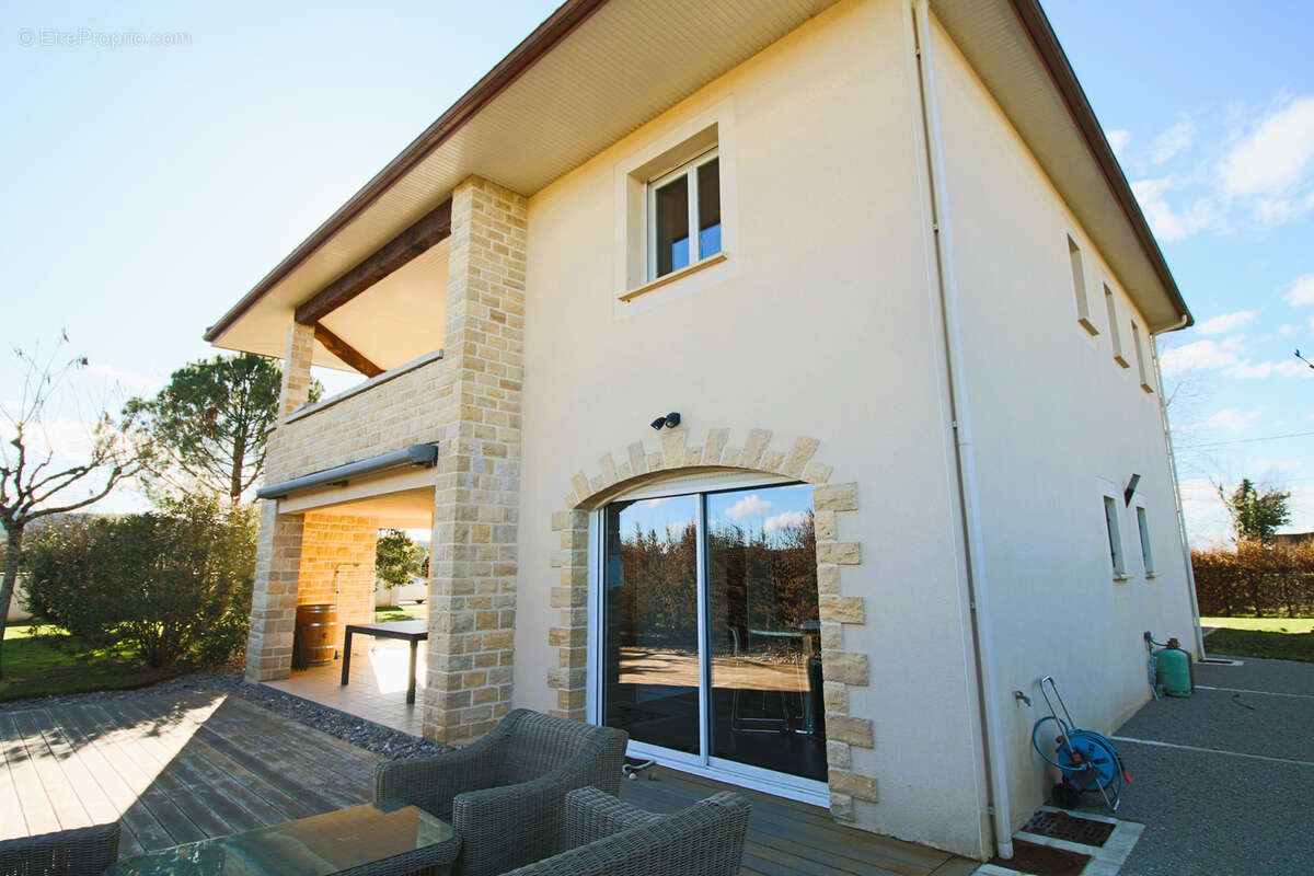 Maison à PUY-L'EVEQUE