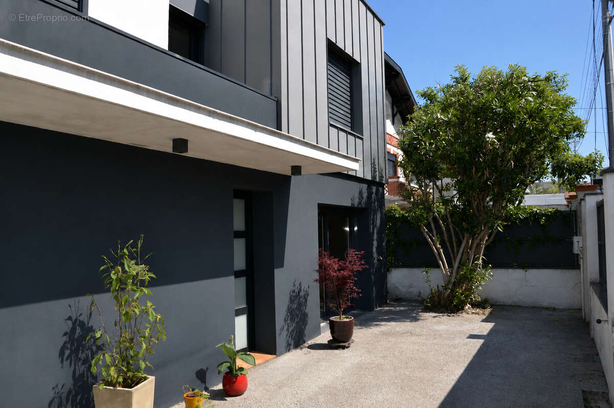 Maison Toulouse 6 pièce(s) 164 m2 - photo 4