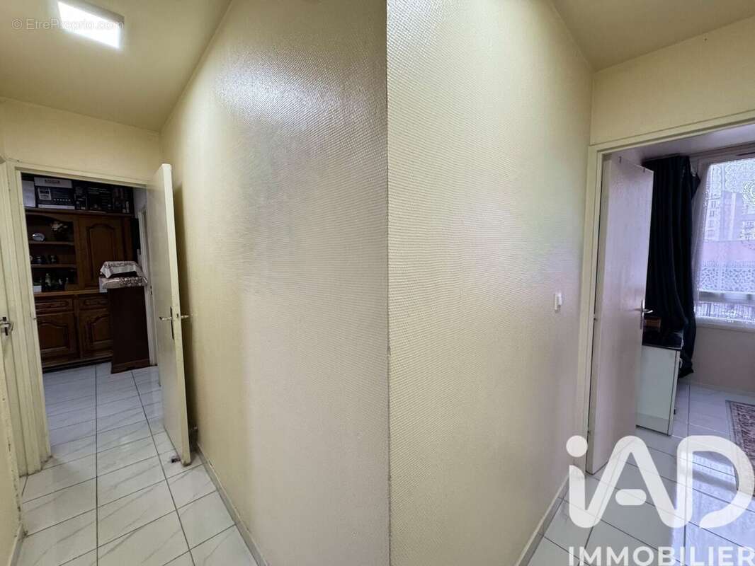 Photo 8 - Appartement à AUBERVILLIERS