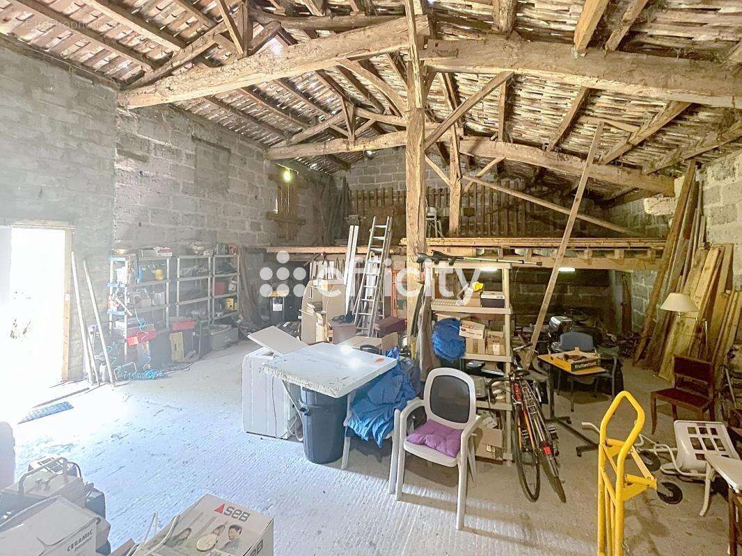 Maison 98 m² à Le Fieu  - photo 13