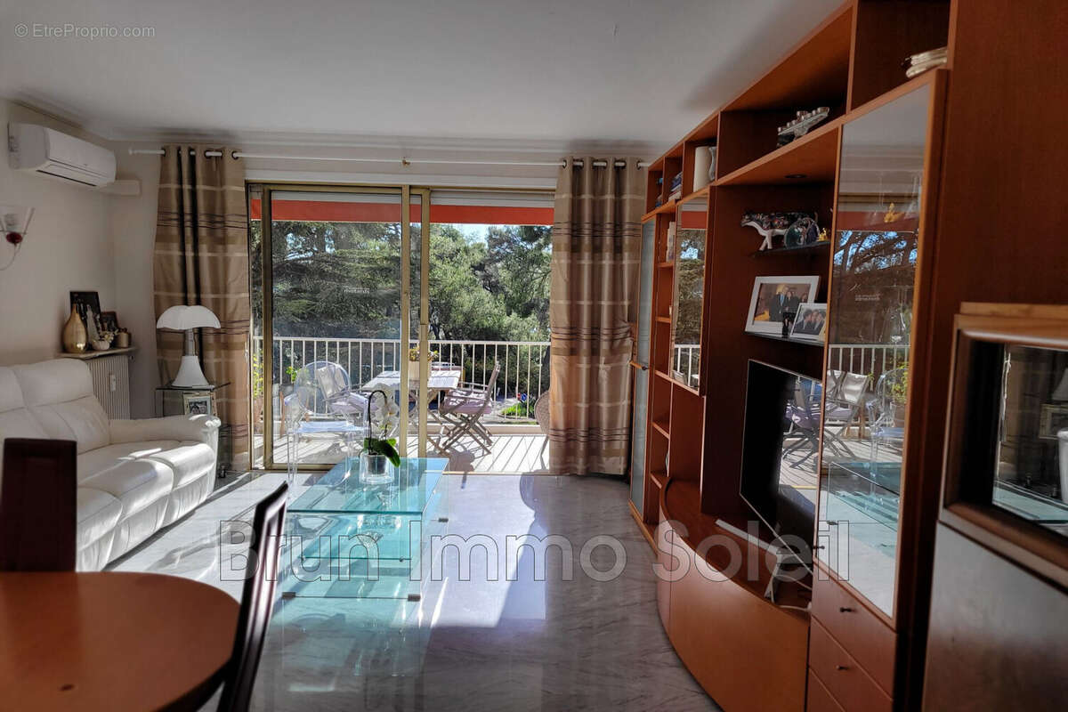 Appartement à CAGNES-SUR-MER