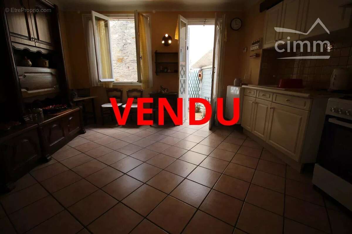 Maison à COUIZA
