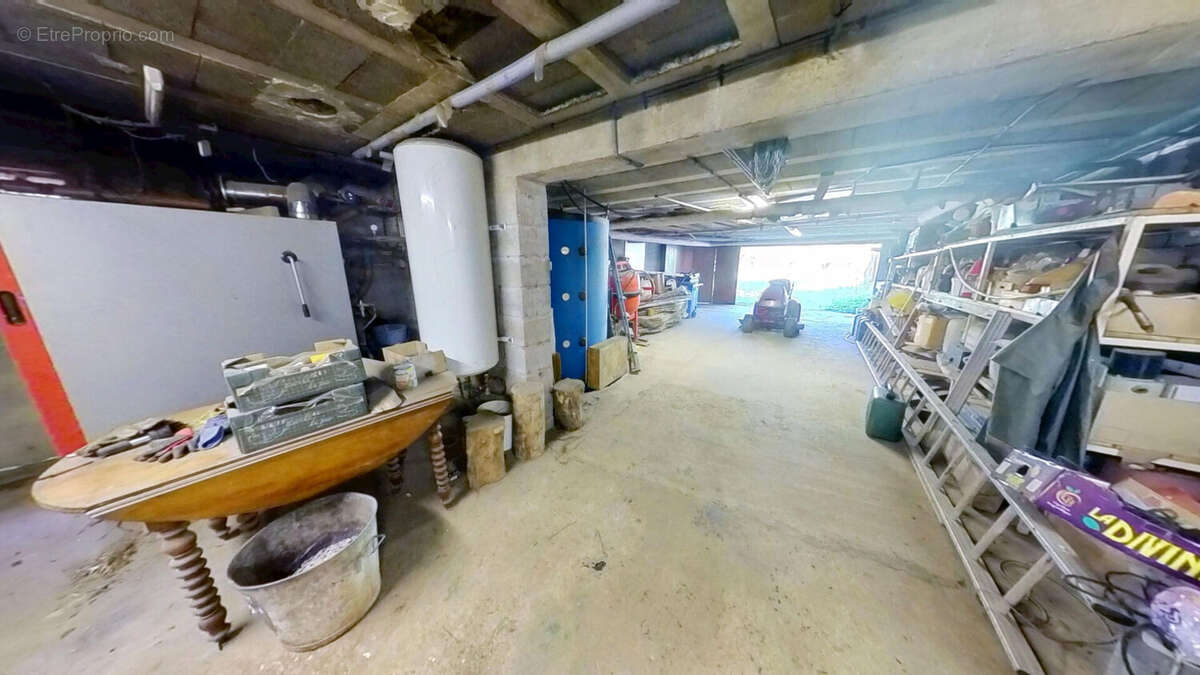 Maison à LA CHAPELLE-SUR-FURIEUSE