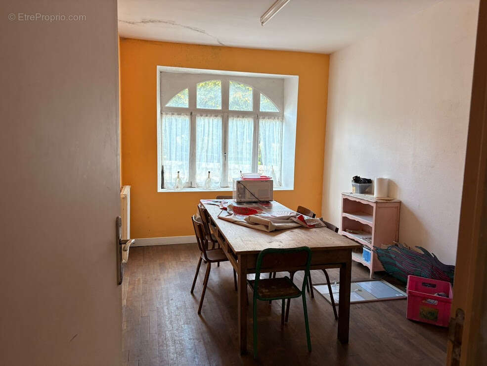 Autre à GUERLESQUIN