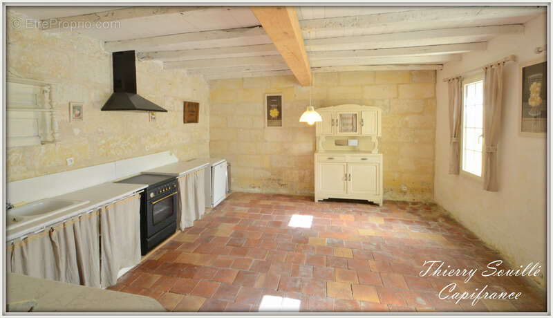 Maison en pierre, 16 pièces, 8 chambres - photo 17