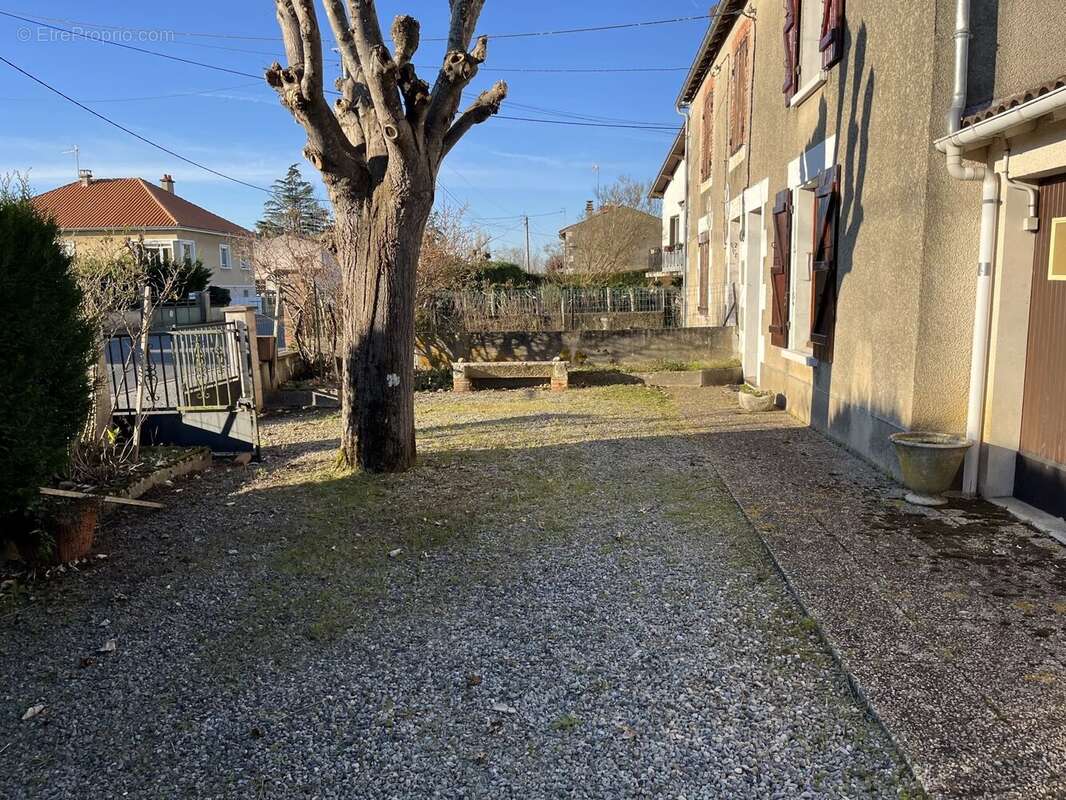 Maison à LATHUS-SAINT-REMY