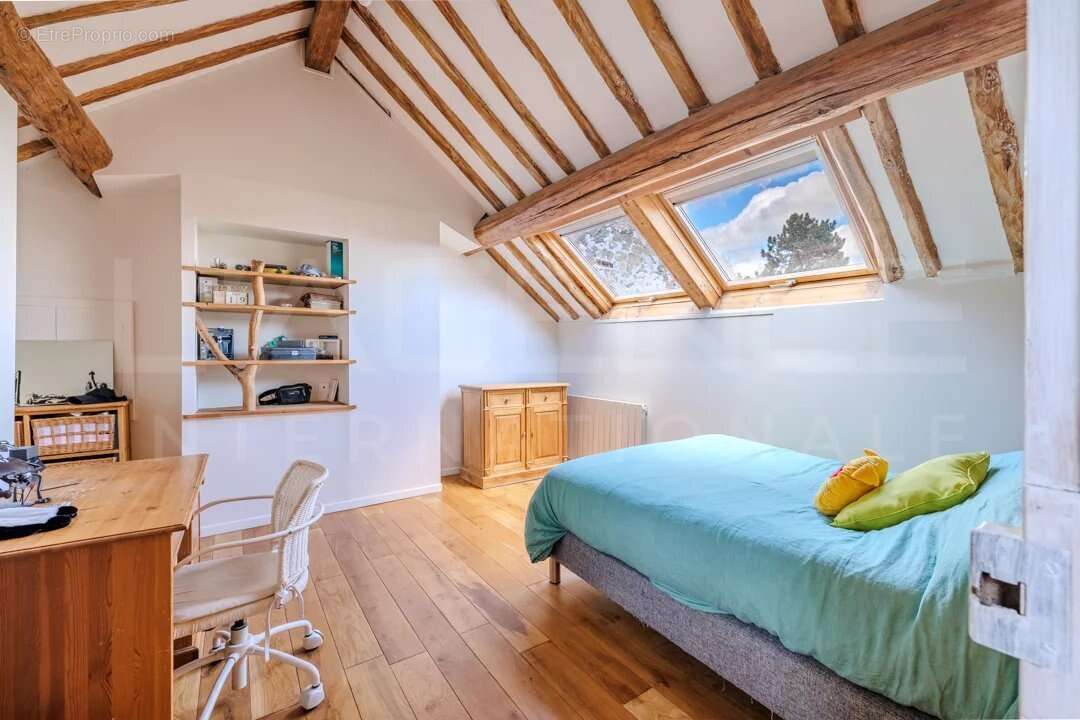 Maison à BOUAFLE