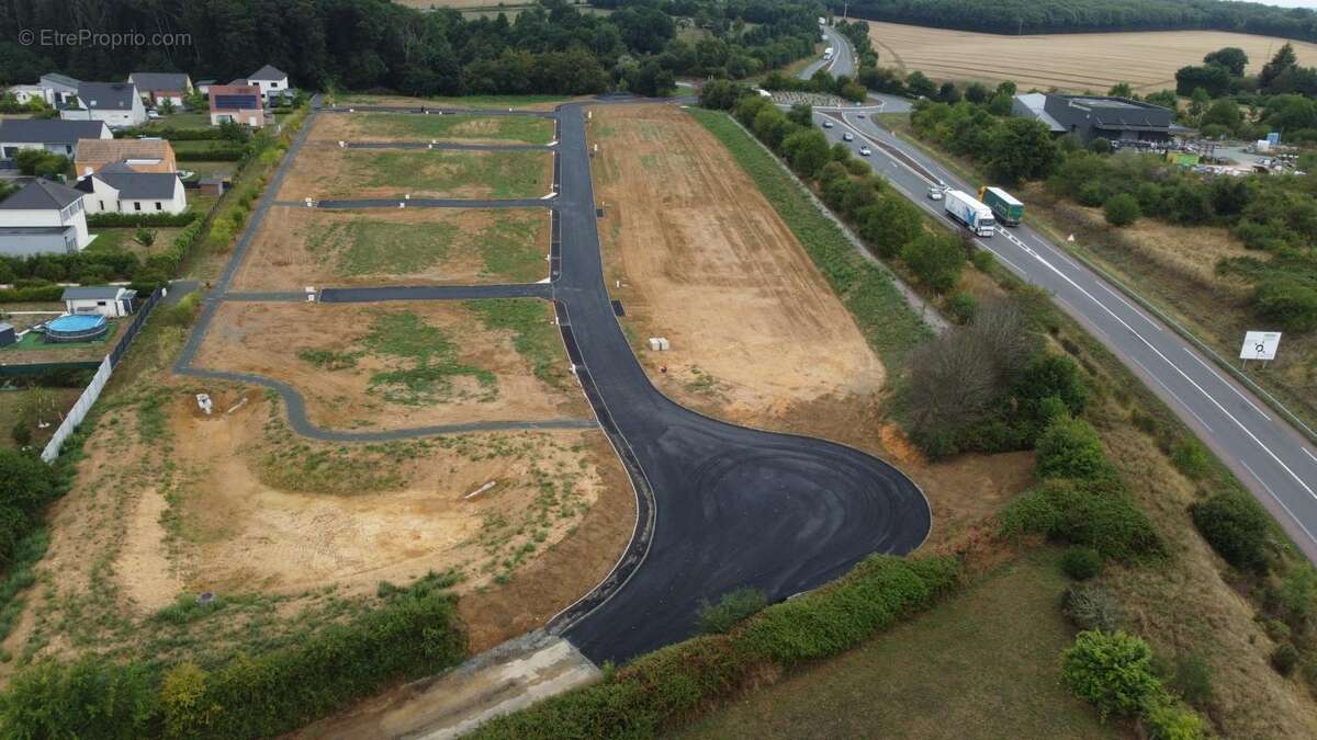 Terrain à SAINT-SATURNIN