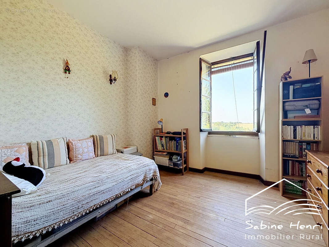 Maison 180 m² à Mirandol-Bourgnounac  - photo 9