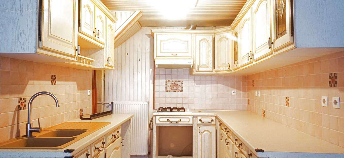 Maison à FOLLAINVILLE-DENNEMONT