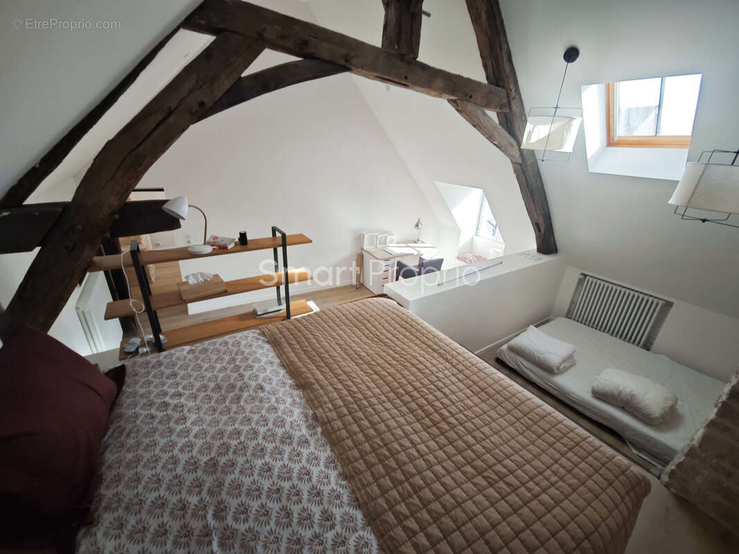 Maison à NOYERS