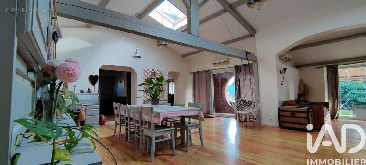 Photo 2 - Maison à SAINT-MARCEL-DE-FELINES