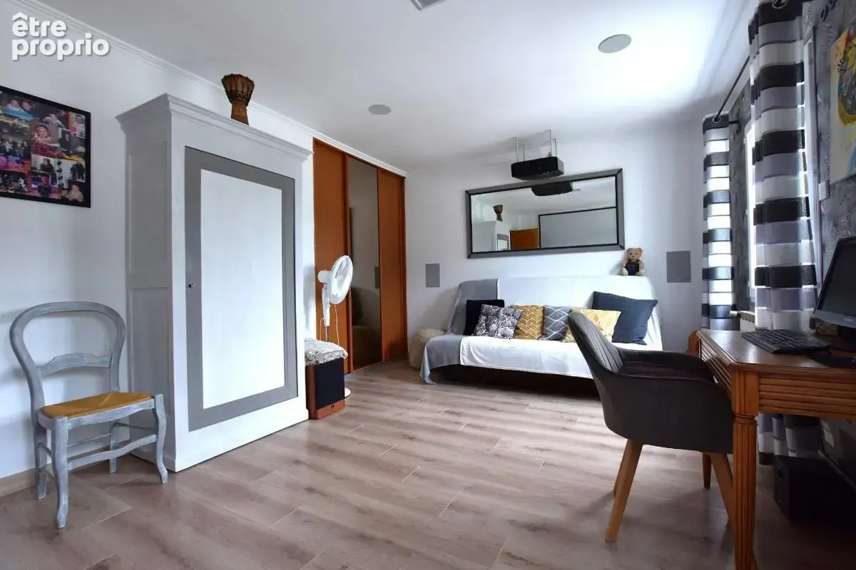 Saint-Ferréol-d’Auroure   201 m² habitables   Terrain paysager 1 950 m²   Piscine chauffée - photo 14