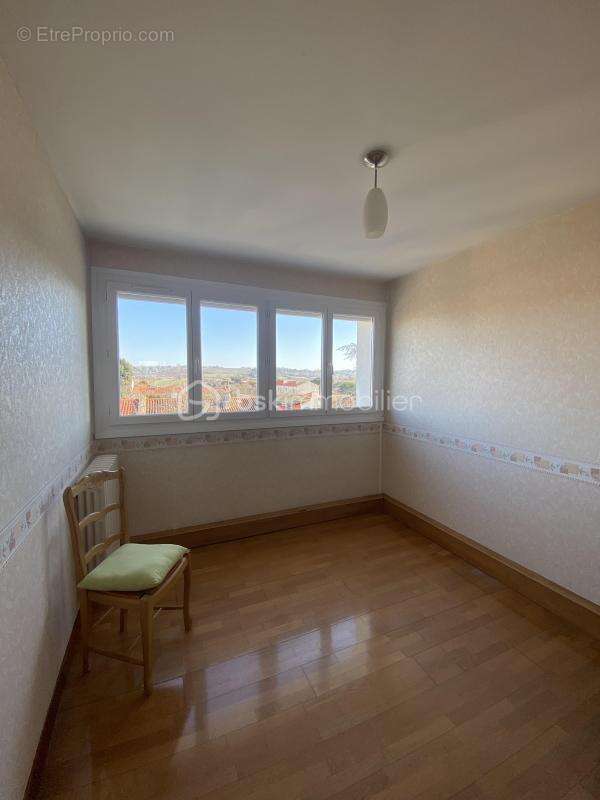 Appartement à CASTELGINEST