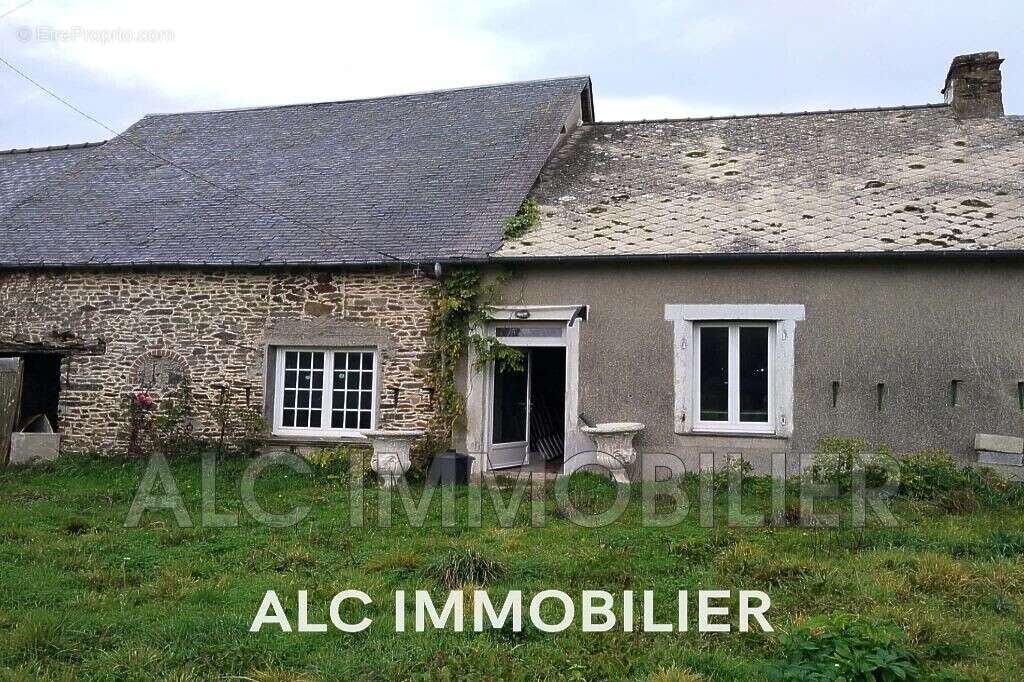 Maison à SAINT-AIGNAN-DE-COUPTRAIN