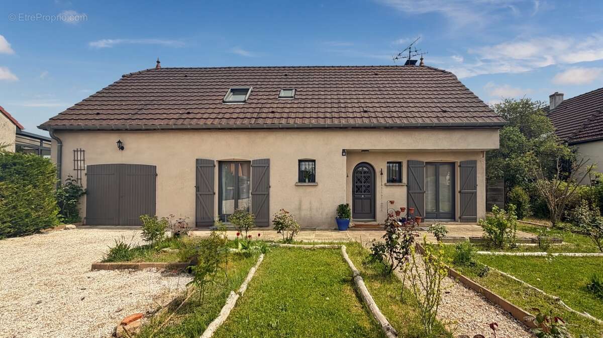 Maison individuelle à rafraîchir - photo 6