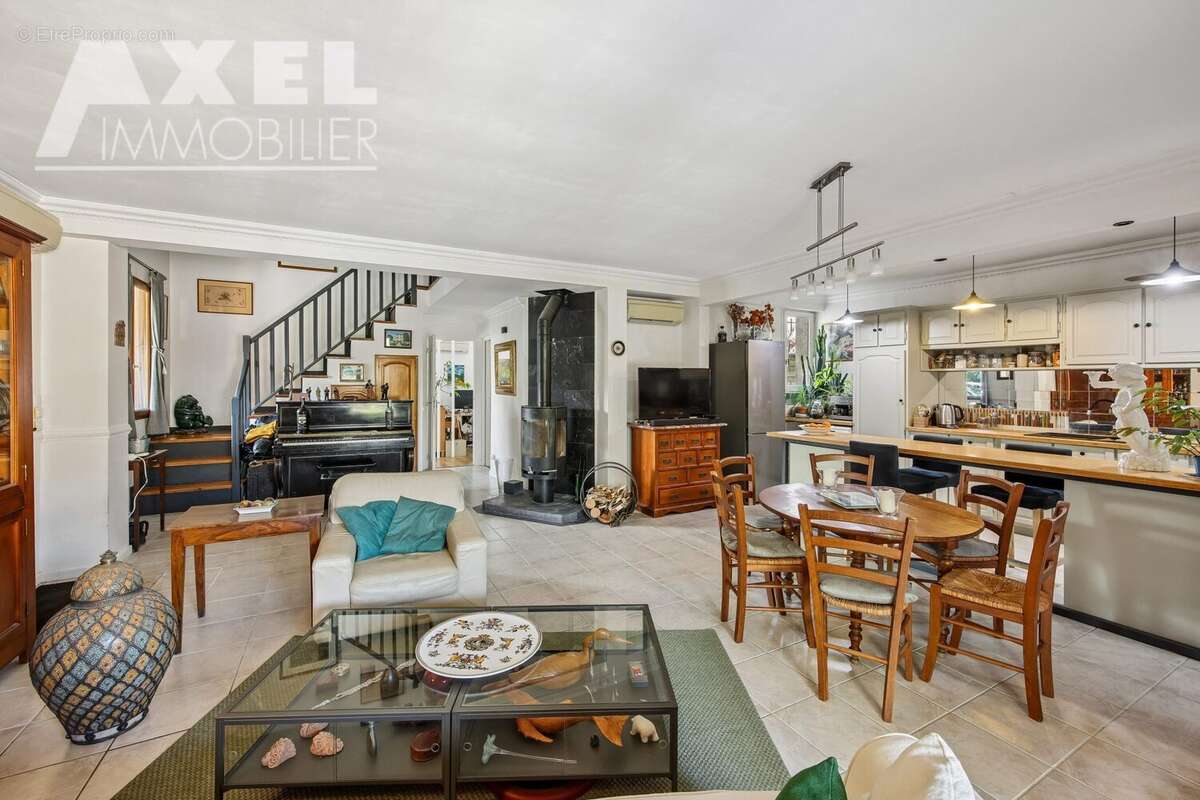 Maison à BOIS-D'ARCY